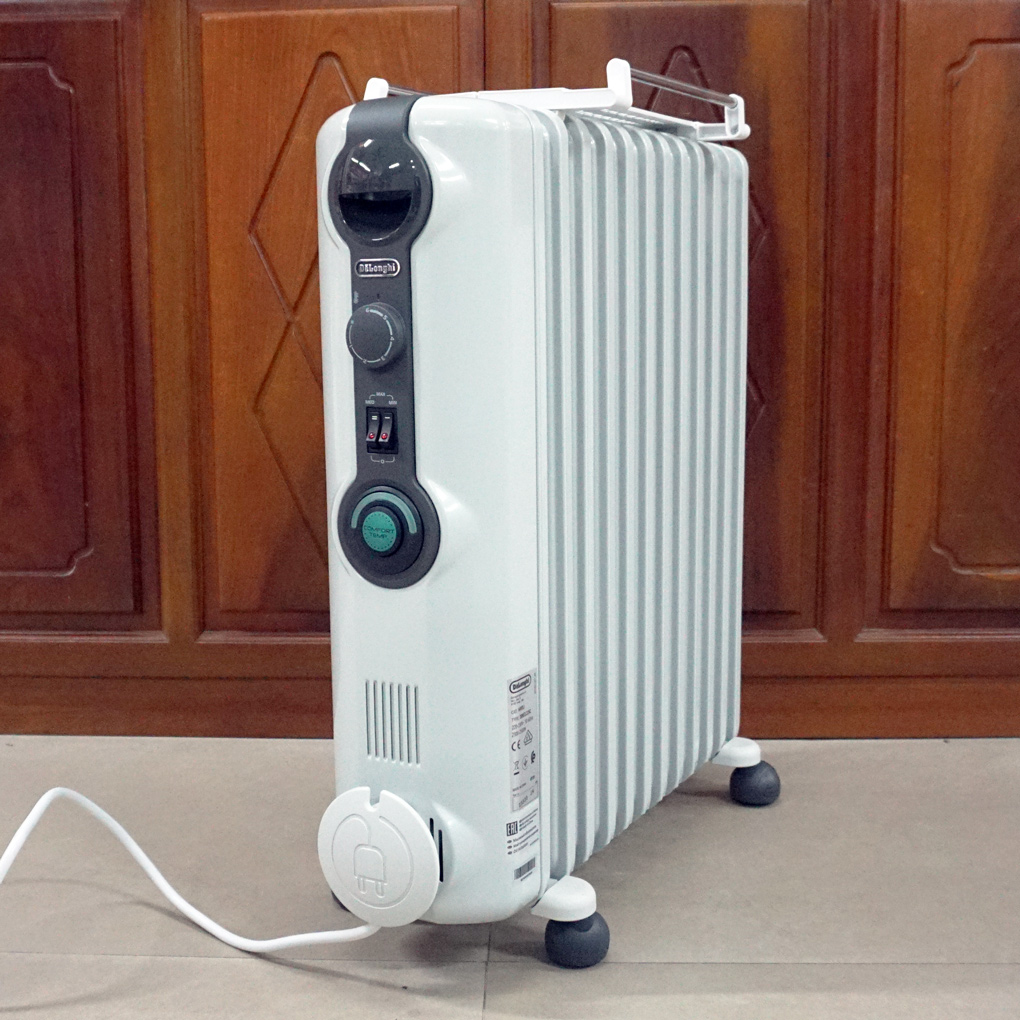 Máy sưởi dầu 12 thanh Delonghi TRRS1225C
