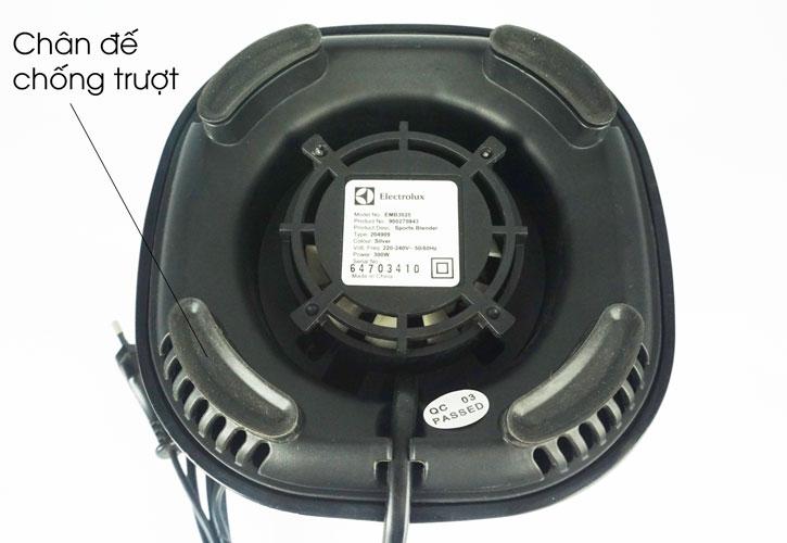 Máy xay sinh tố Electrolux EMB3025